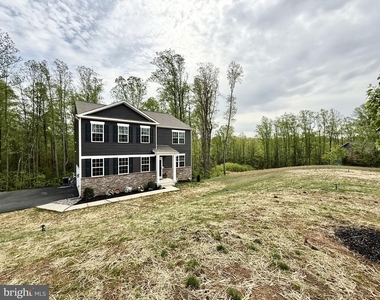 311 Rock Raymond Drive - Photo Thumbnail 4