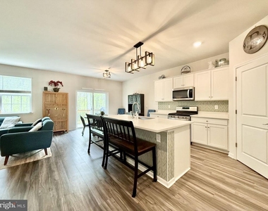 311 Rock Raymond Drive - Photo Thumbnail 10