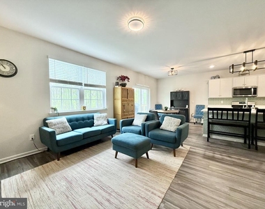311 Rock Raymond Drive - Photo Thumbnail 12