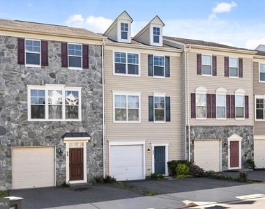22 Ocala Way - Photo Thumbnail 1