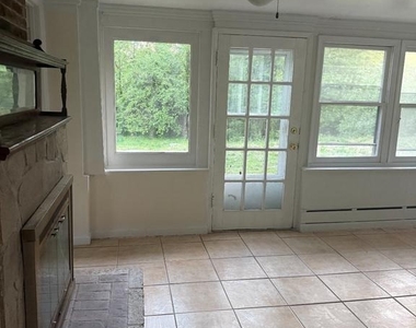 14212 Fisher Avenue - Photo Thumbnail 8