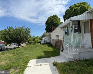 14212 Fisher Avenue - Photo Thumbnail 13