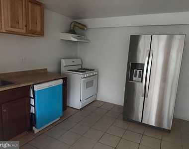 14212 Fisher Avenue - Photo Thumbnail 4