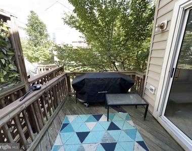 12039 Kemps Landing Circle - Photo Thumbnail 28