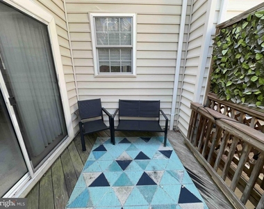 12039 Kemps Landing Circle - Photo Thumbnail 29