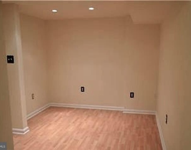 2022 Mayflower Drive - Photo Thumbnail 13