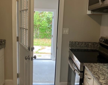 915 Hampton Road - Photo Thumbnail 21
