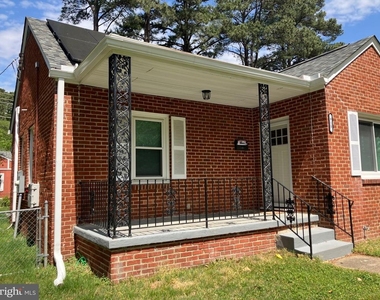 915 Hampton Road - Photo Thumbnail 2