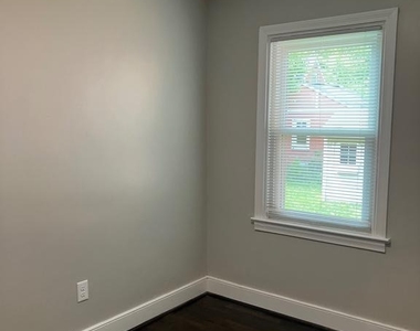 915 Hampton Road - Photo Thumbnail 33