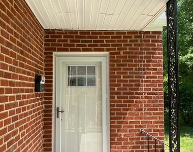 915 Hampton Road - Photo Thumbnail 4
