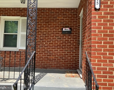915 Hampton Road - Photo Thumbnail 3