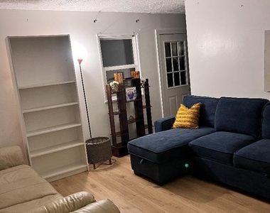 229 Manassas Drive - Photo Thumbnail 2