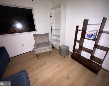 229 Manassas Drive - Photo Thumbnail 13
