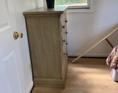 229 Manassas Drive - Photo Thumbnail 8