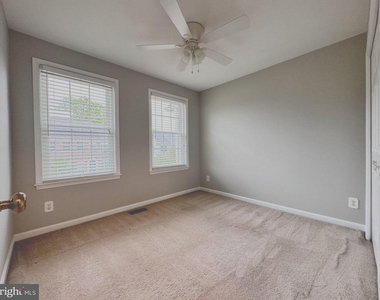 47590 Reef Terrace - Photo Thumbnail 34
