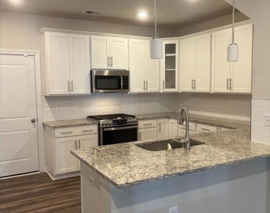 43429 Stonewood Crossing Terrace - Photo Thumbnail 2