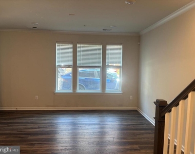 43429 Stonewood Crossing Terrace - Photo Thumbnail 3