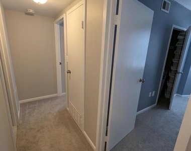 200 Locust Street Se - Photo Thumbnail 17
