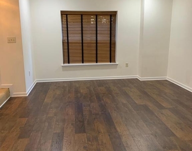1591 Leeds Castle Drive - Photo Thumbnail 11