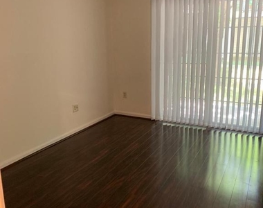 1591 Leeds Castle Drive - Photo Thumbnail 7