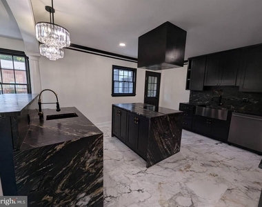2208 Wakefield Street - Photo Thumbnail 3