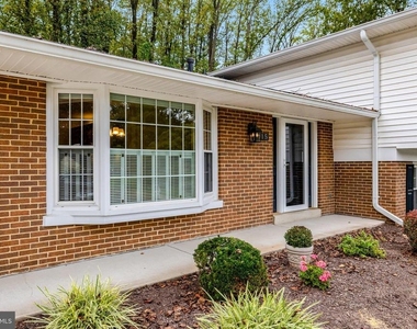 615 Kearney Court Sw - Photo Thumbnail 3