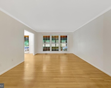 615 Kearney Court Sw - Photo Thumbnail 15