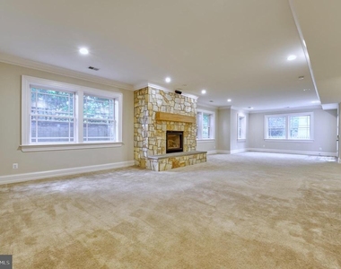 6506 Divine Street - Photo Thumbnail 32