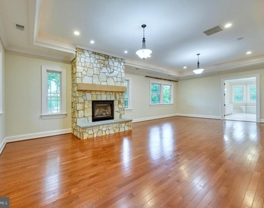 6506 Divine Street - Photo Thumbnail 19