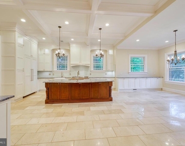 6506 Divine Street - Photo Thumbnail 13