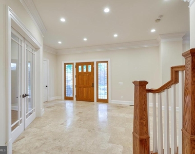 6506 Divine Street - Photo Thumbnail 6
