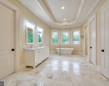 6506 Divine Street - Photo Thumbnail 22