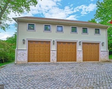 6506 Divine Street - Photo Thumbnail 38