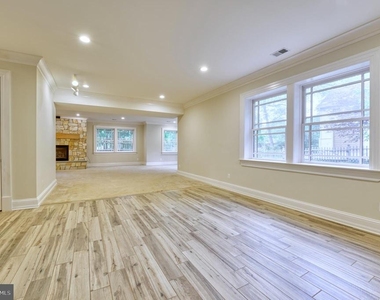 6506 Divine Street - Photo Thumbnail 33