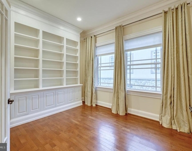 6506 Divine Street - Photo Thumbnail 7