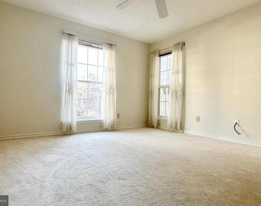 1523 Lincoln Way - Photo Thumbnail 3