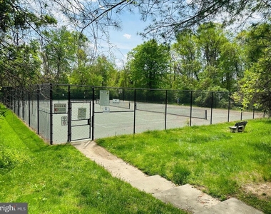 8251 Clifton Farm Court - Photo Thumbnail 5