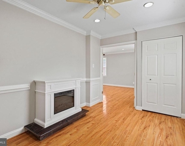 8251 Clifton Farm Court - Photo Thumbnail 18