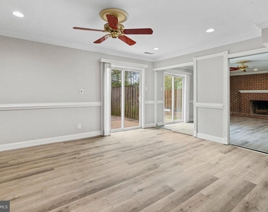 8251 Clifton Farm Court - Photo Thumbnail 28