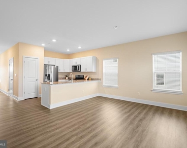 112 Hopi Place - Photo Thumbnail 8