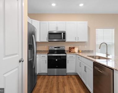 112 Hopi Place - Photo Thumbnail 9