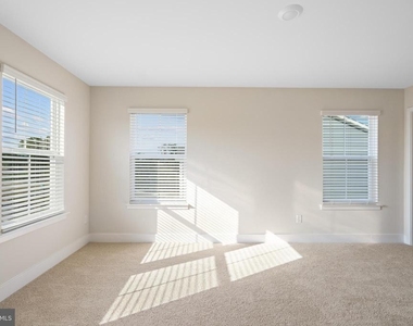 112 Hopi Place - Photo Thumbnail 18