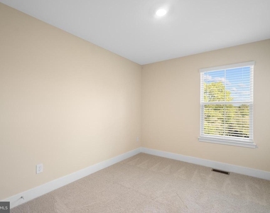 112 Hopi Place - Photo Thumbnail 25