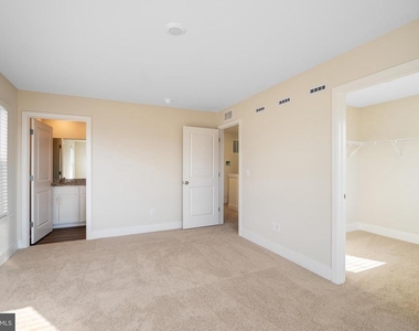112 Hopi Place - Photo Thumbnail 17