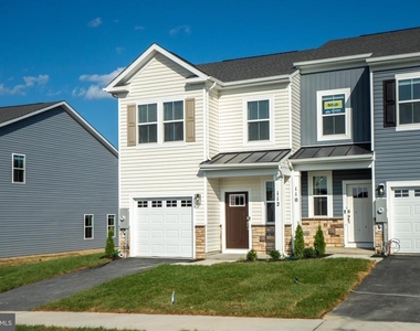 112 Hopi Place - Photo Thumbnail 1
