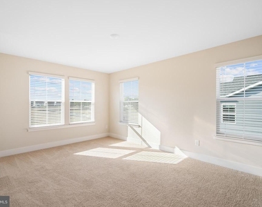 112 Hopi Place - Photo Thumbnail 16