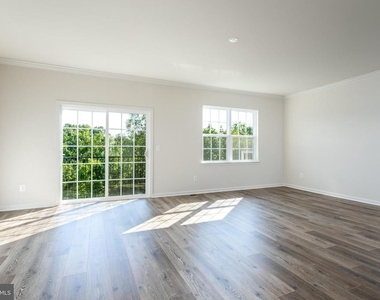228 Patchwork Drive - Photo Thumbnail 5