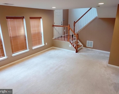 1202 Ellis Avenue - Photo Thumbnail 18