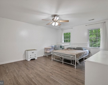 583 Norwich Drive - Photo Thumbnail 18
