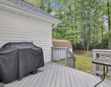 583 Norwich Drive - Photo Thumbnail 33